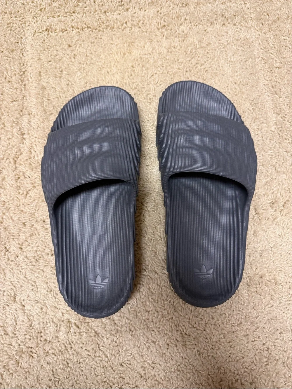 Men’s Adidas Slide Sandals-size 8